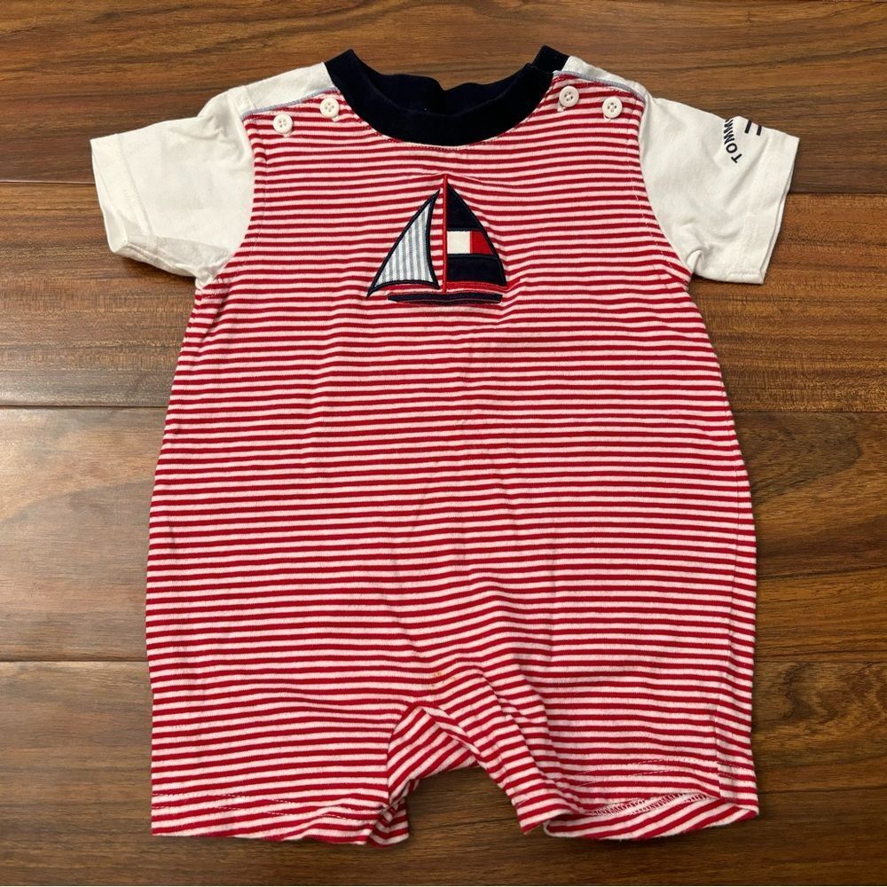 Tommy Hilfiger vintage y2k 2002 red/white stripe embroidered sailboat romper